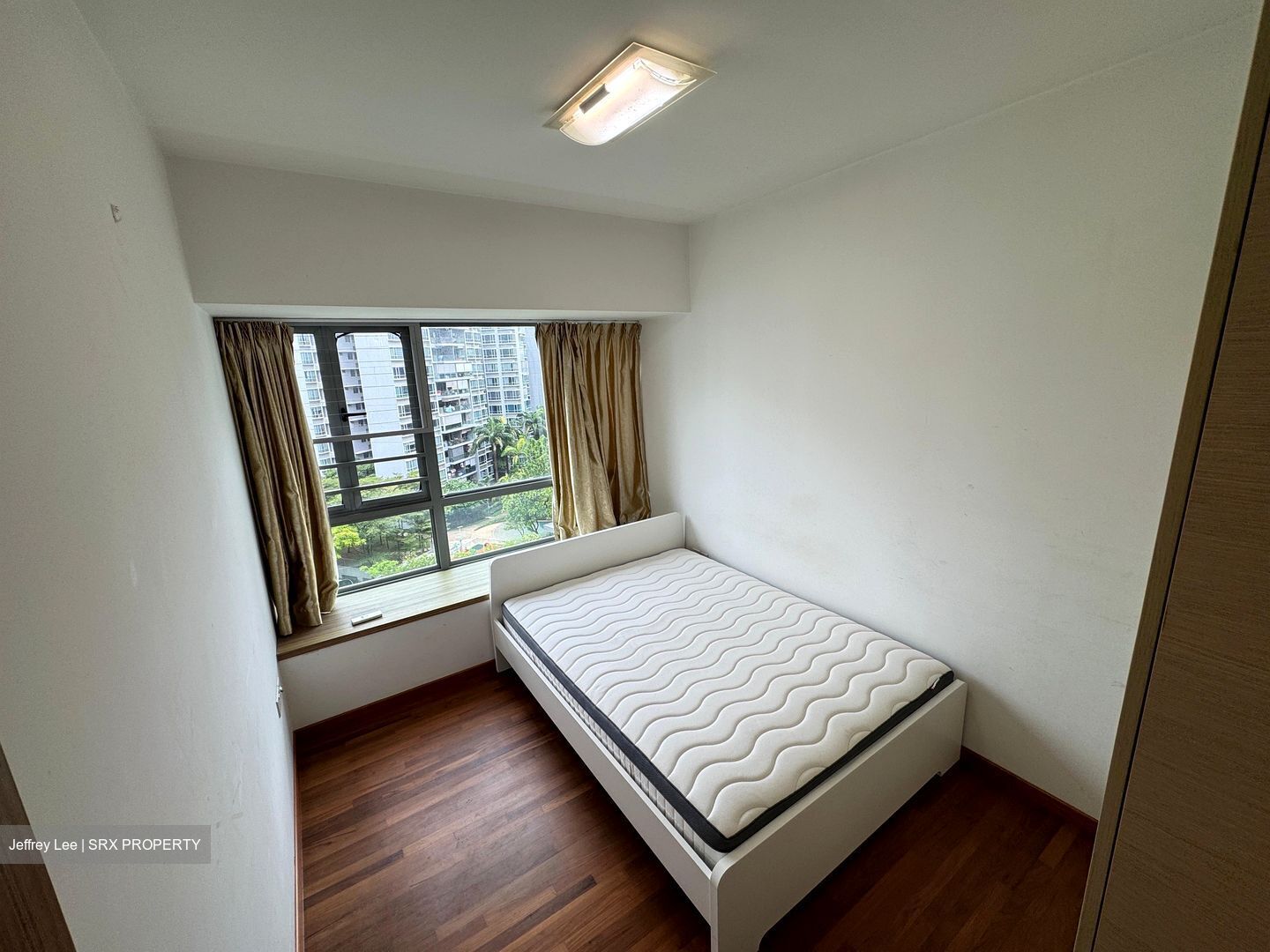 Waterfront Waves (D16), Condominium #603688311